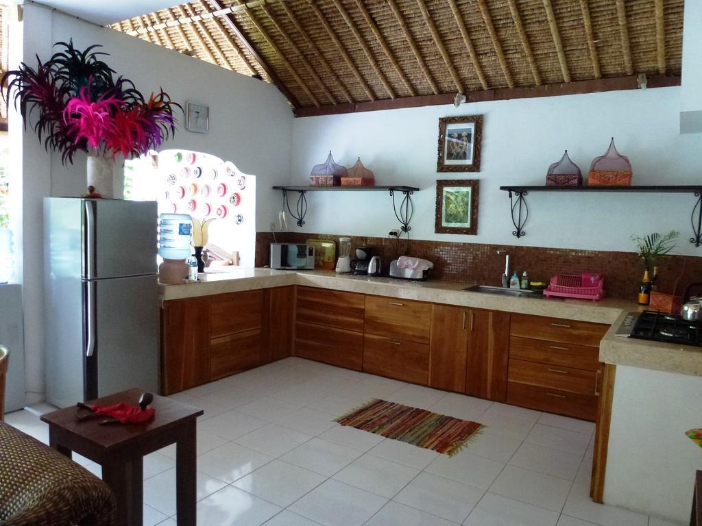 סמיניאק Villa Poppy מראה חיצוני תמונה