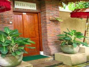 סמיניאק Villa Poppy מראה חיצוני תמונה